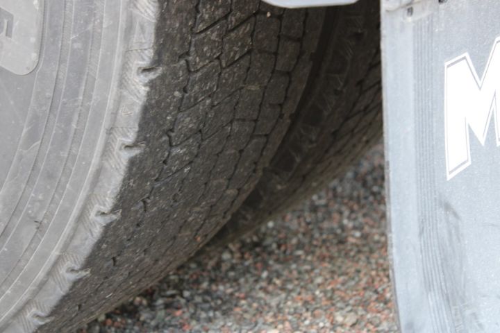 544622-14 Tractor unit MAN TGX 26,500 6x2 / 2 -17 (EURO6, approx. 20320 miles)