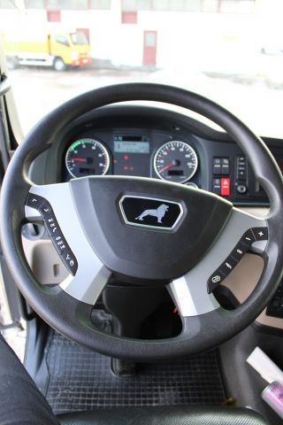 544622-26 Tractor unit MAN TGX 26,500 6x2 / 2 -17 (EURO6, approx. 20320 miles)