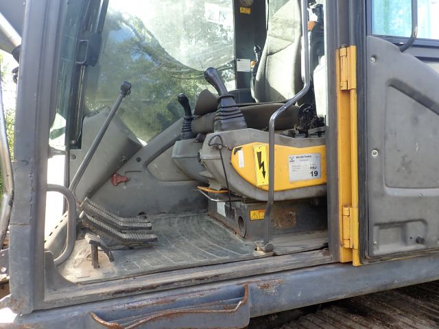 575752-17 Volvo EC160