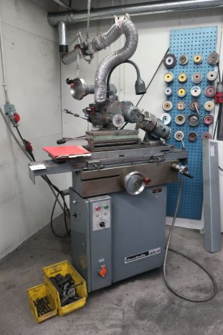 580900-16 Universal grinding / tool grinding, Tacchella 40LN