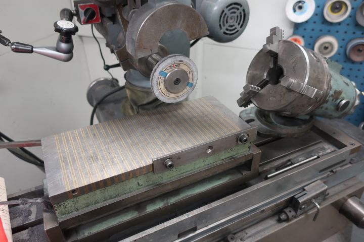 580900-17 Universal grinding / tool grinding, Tacchella 40LN