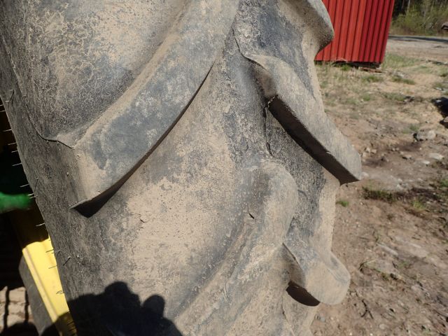 598193-13 John Deere 5080M with Trima loader +3.1 p -11 CYJ704