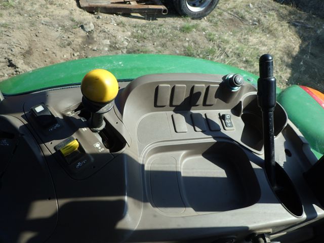 598193-30 John Deere 5080M with Trima loader +3.1 p -11 CYJ704