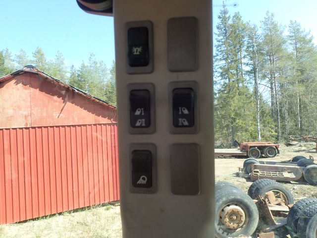 598193-31 John Deere 5080M with Trima loader +3.1 p -11 CYJ704