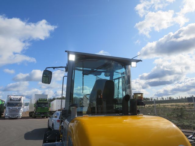 589329-17 Paus swing loader 10.7 -2019