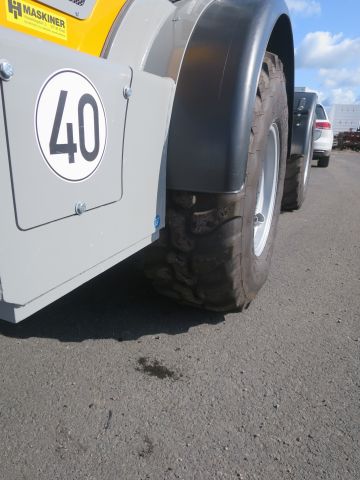 589329-20 Paus swing loader 10.7 -2019