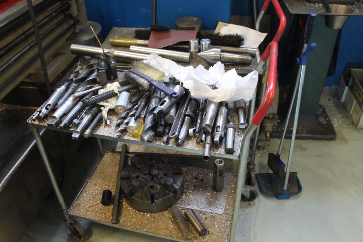 550985-9 Lathe Harrisson 300x12x180