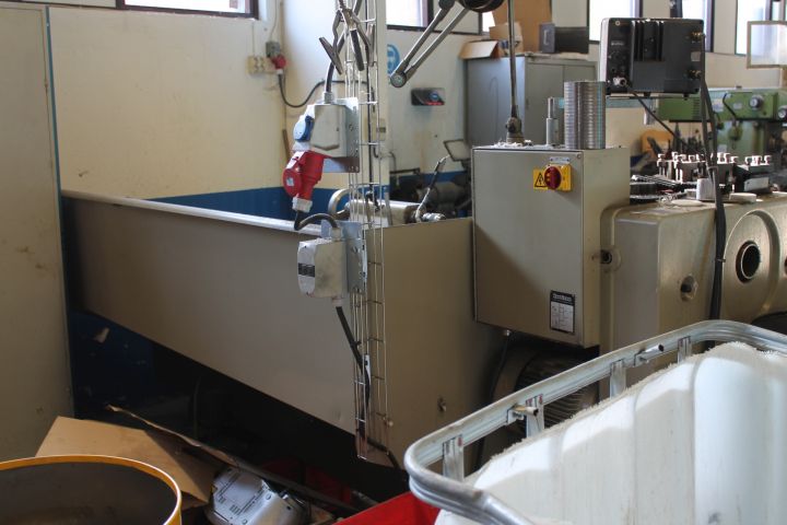 550985-12 Lathe Harrisson 300x12x180