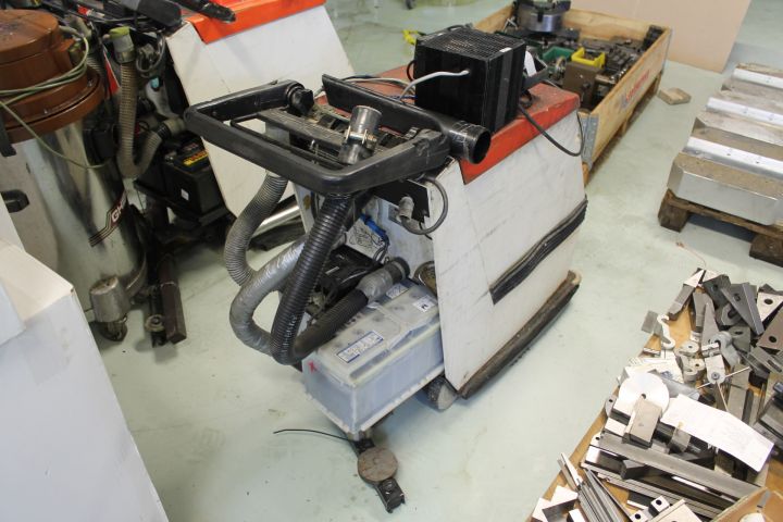 551001-3 Hako cleaning machine B43
