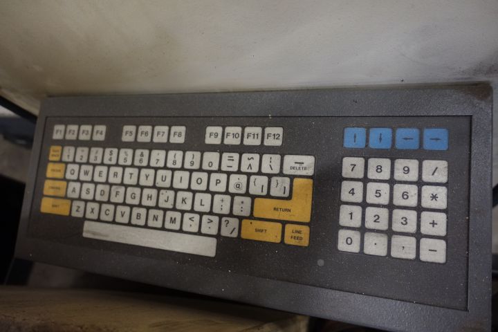 598737-8 Threaded robofile 4000