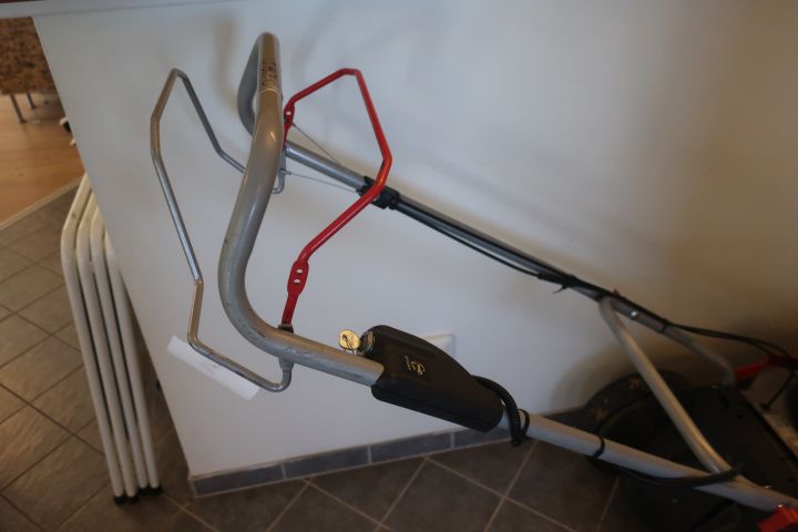 580948-13 Lawn mower, AL-KO 675iS start-up