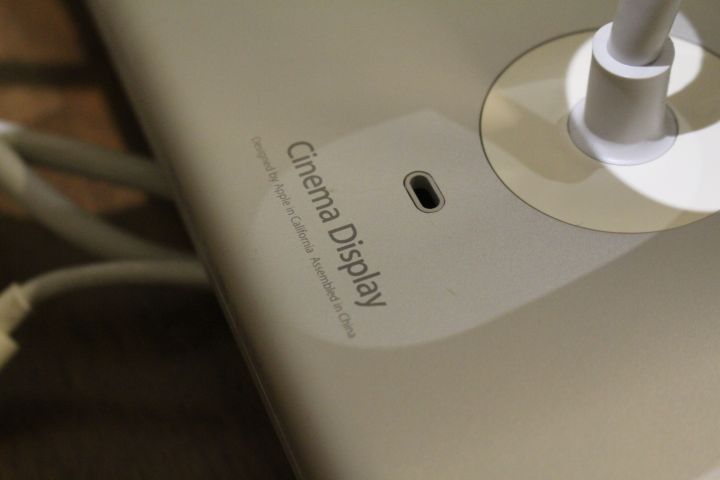 551070-7 Apple Cinema Display 20 "Monitor Screen