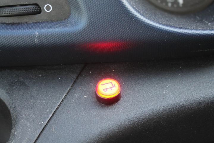 601899-36 Iveco 70C18 -2017 Cabinet BG-Lyft 66936km Reg.no: AGE727