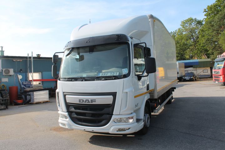 601890-1 DAF LF Aerobody -2017 84201 km  Reg.nr: XRF121