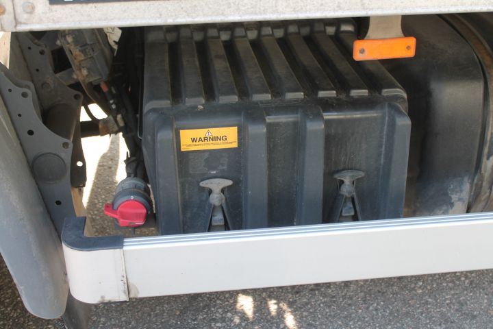 601890-17 DAF LF Aerobody -2017 84201 km  Reg.nr: XRF121