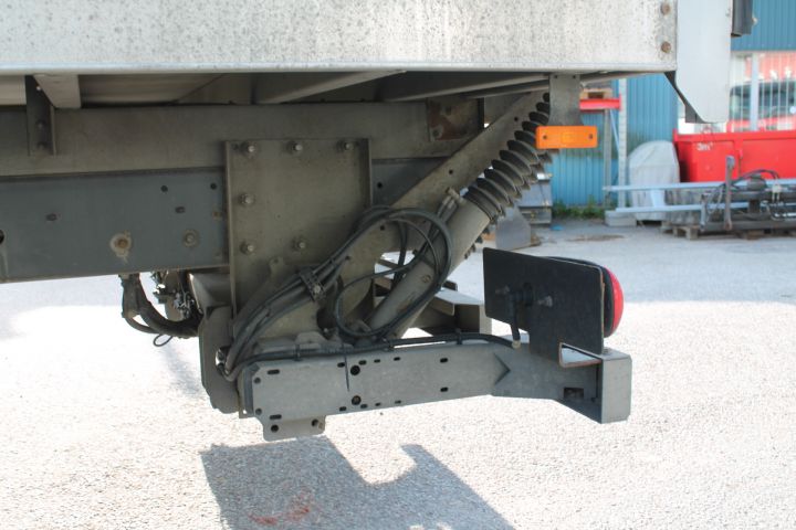 601890-21 DAF LF Aerobody -2017 84201 km  Reg.nr: XRF121