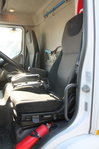 601890-43 DAF LF Aerobody -2017 84201 km  Reg.nr: XRF121