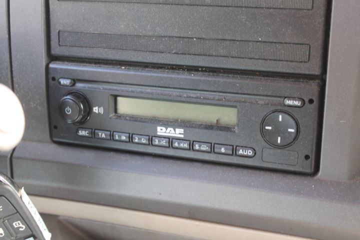 601890-51 DAF LF Aerobody -2017 84201 km  Reg.nr: XRF121