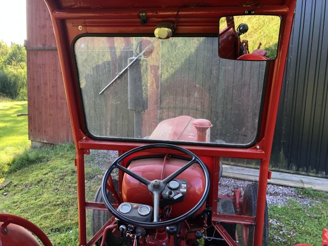 602028-11 Tractor - Bolinder Munktell BM320 Buster -61