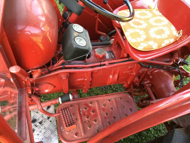 602028-12 Tractor - Bolinder Munktell BM320 Buster -61