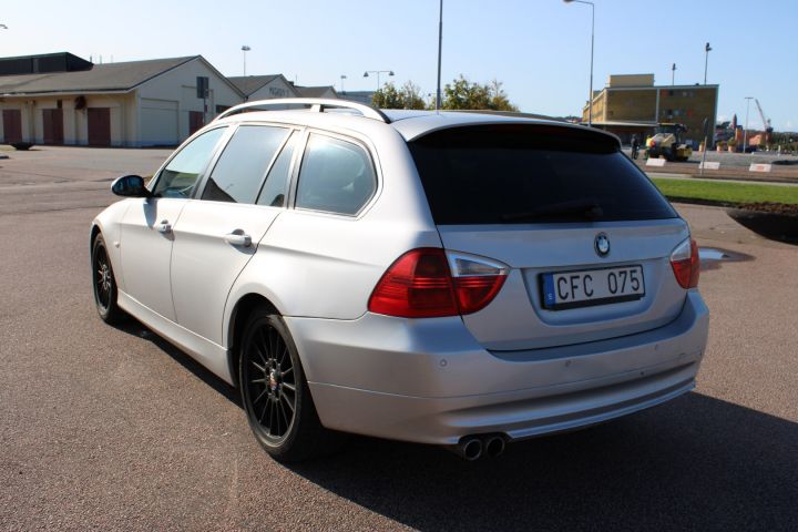 593543-3 BMW 330d Touring Automatic, 231hp, 2007