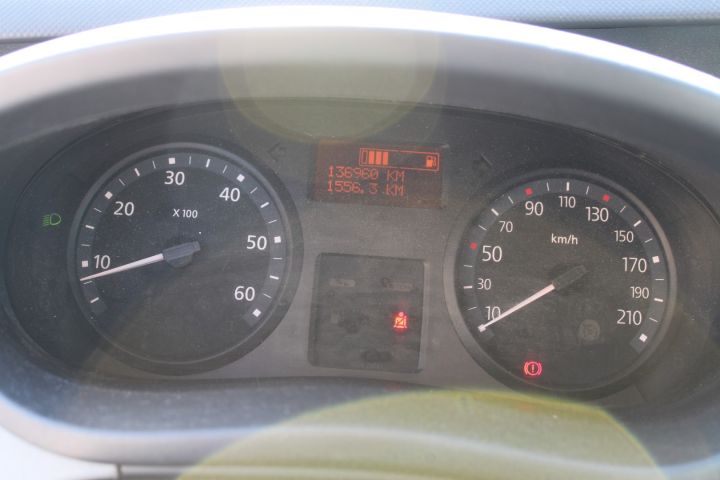 494587-13 Nissan Primastar 2.0 dCi Manuell, 114hk, -11