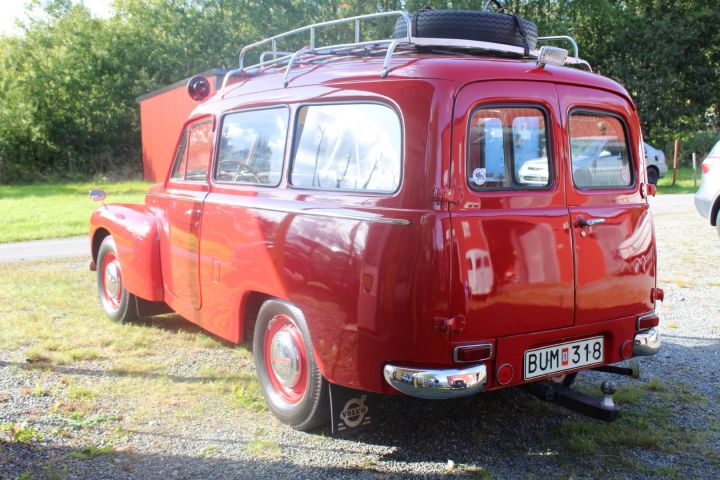 602152-9 Volvo PV445 2700mil -1958 med Albin motorspruta