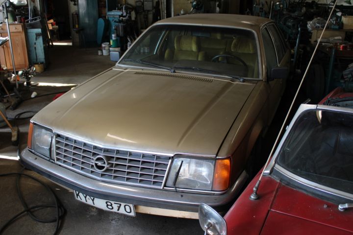 602154-1 Opel Senator 3.0 Automati, 180hk -1981