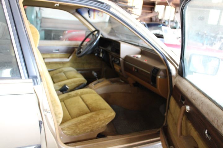 602154-7 Opel Senator 3.0 Automati, 180hk -1981