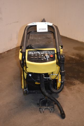 572002-2 Combine harvester Kärcher BR 530 T