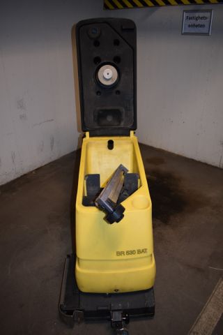 572002-5 Combine harvester Kärcher BR 530 T