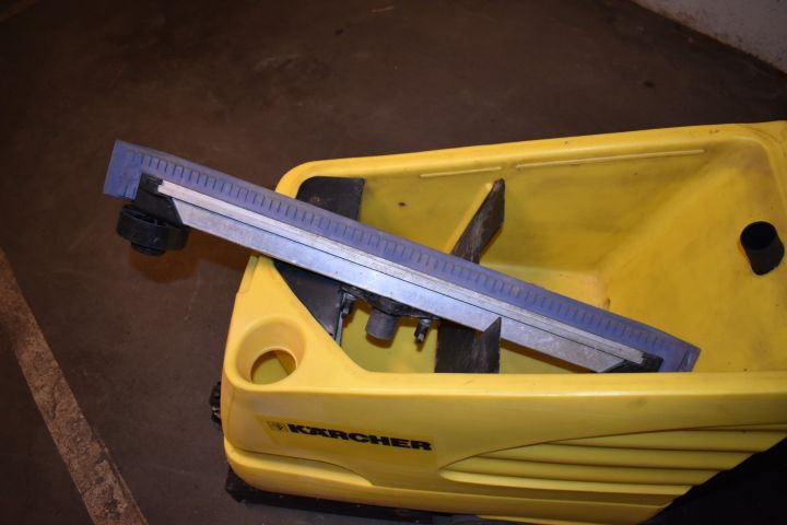 572002-6 Combine harvester Kärcher BR 530 T