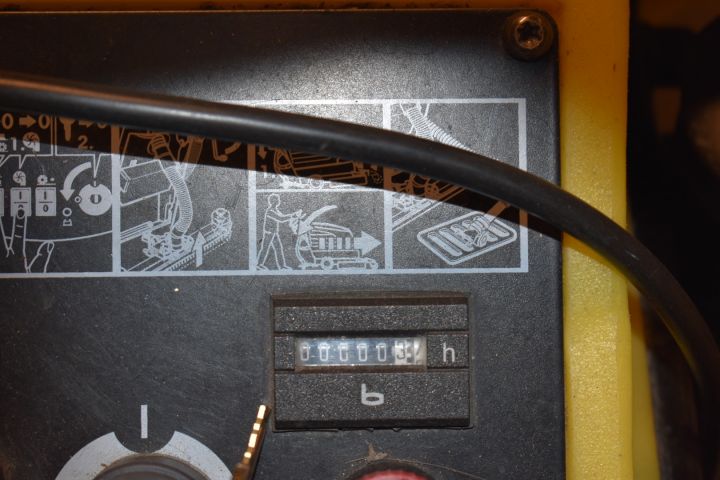 572002-8 Combine harvester Kärcher BR 530 T