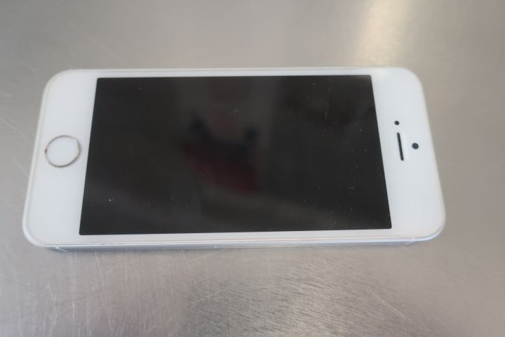 581039-3 Smartphone, Iphone SE 32gb