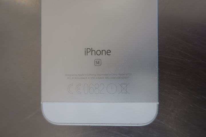 581039-5 Smartphone, Iphone SE 32gb