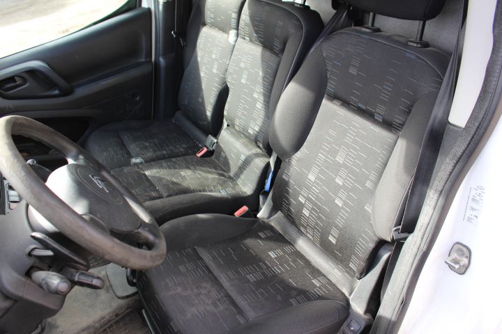 603832-40 Citroën Berlingo Van 1.6 e-HDI ETG6, Automatic, 92hp, KJK577 -12