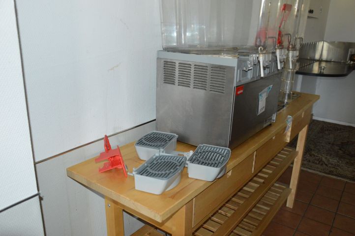 571079-7 Beverage container Ugolinispa