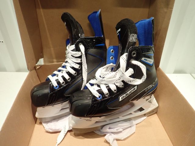 575865-3 Skating Bauer Nexus N2700 Size: 38.5
