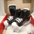 575867-3 Skates CCM 9060 Goalie Size: 42/43