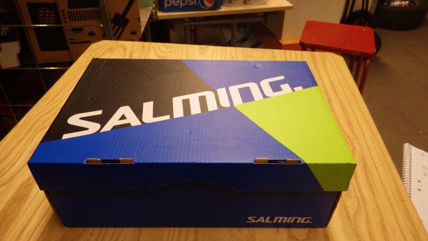 505867-4 Salming Falco junior size 39 1/3