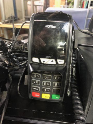 604463-3 Cash register Quorion QTouch10 with box, receipt printer, card draw, uv lamp etc.