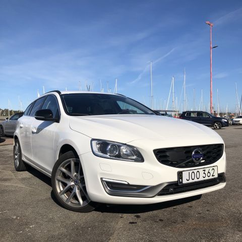 604506-10 Volvo V60 D4 AWD Momentum - 2015