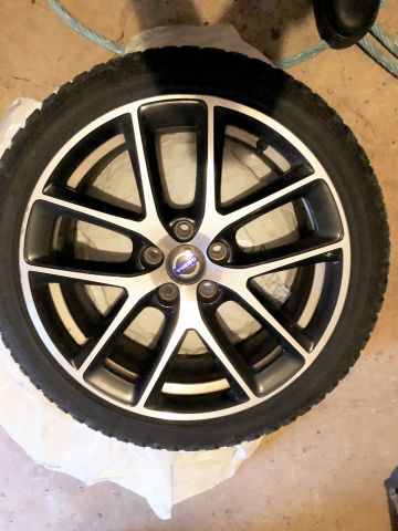 604506-28 Volvo V60 D4 AWD Momentum - 2015