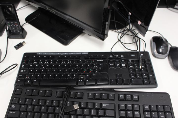 550479-22 Computer packages - HP Prodesk and Dell Optiplex 3010 with 3 screens etc.