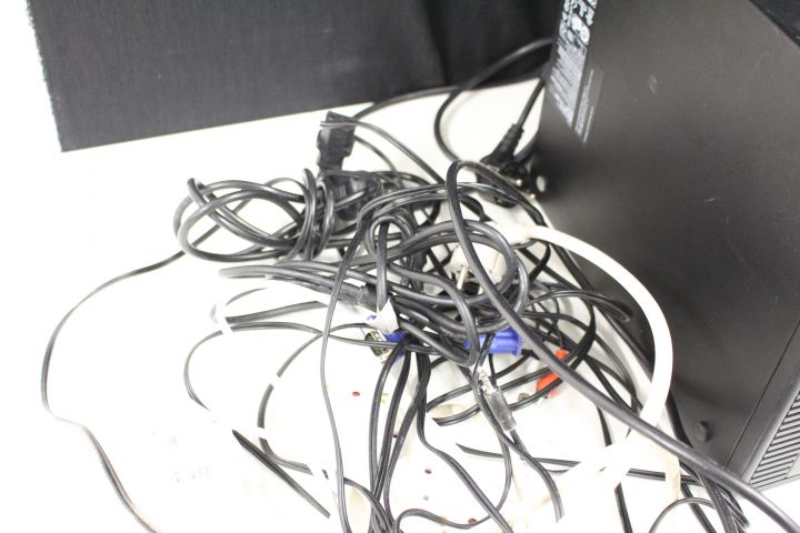 550479-25 Computer packages - HP Prodesk and Dell Optiplex 3010 with 3 screens etc.