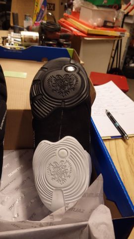 505885-3 Salming Slide 5 Goalie shoes size 40