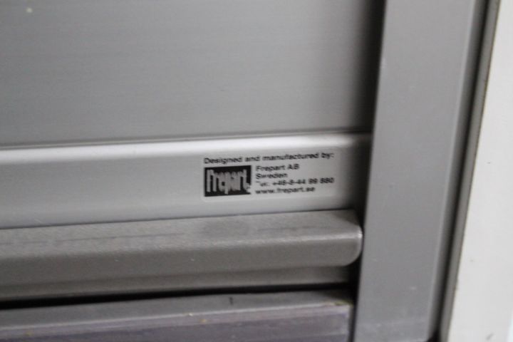 594851-2 Cigaretthylla med jalusi