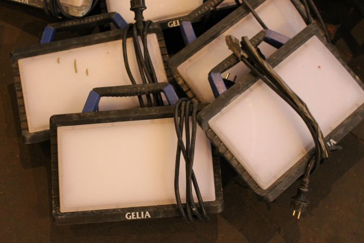 594871-12 Arbetsbelysning LED och halogen, 17st