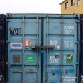 594935-1 Container 20-fot med innehåll, skruv, kablage m.m.