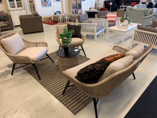 559903-2 Sofa group Pembroke incl table and carpet